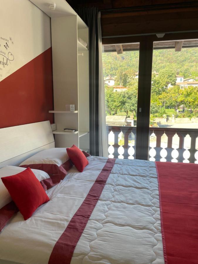 La Terrazza Sulle Vigne B&B คอร์เตฟรังกา ภายนอก รูปภาพ
