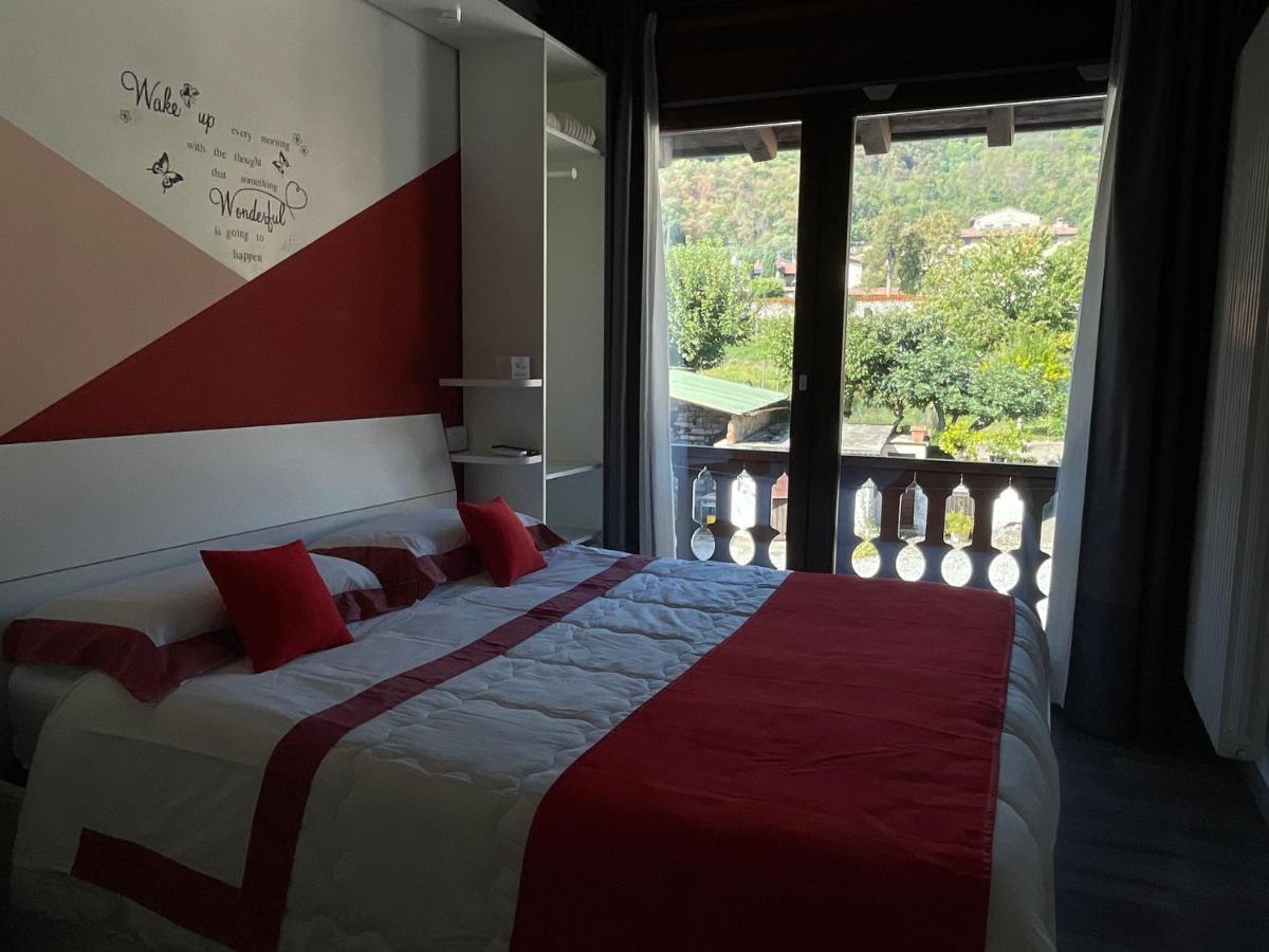 La Terrazza Sulle Vigne B&B คอร์เตฟรังกา ภายนอก รูปภาพ