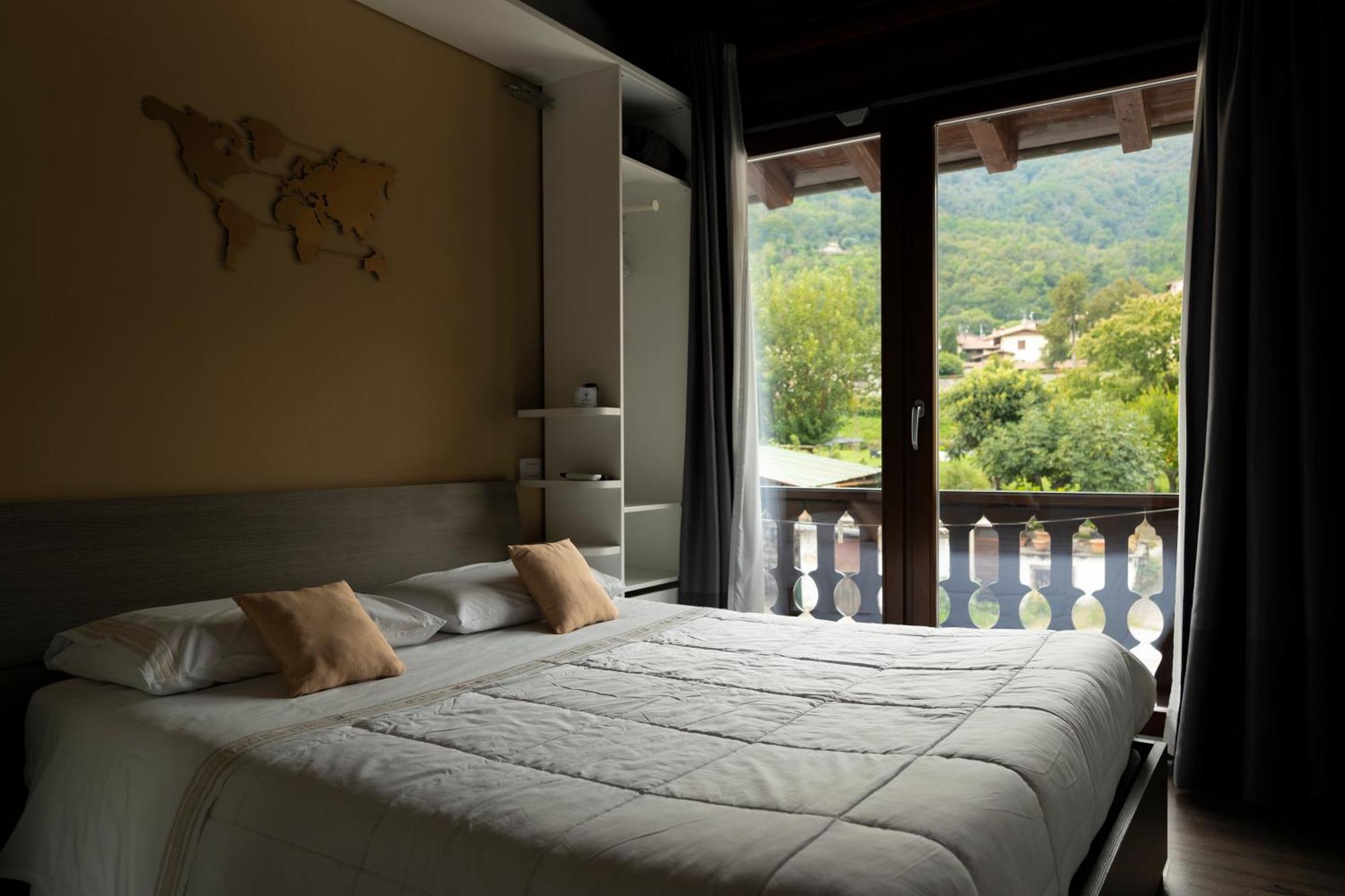 La Terrazza Sulle Vigne B&B คอร์เตฟรังกา ภายนอก รูปภาพ