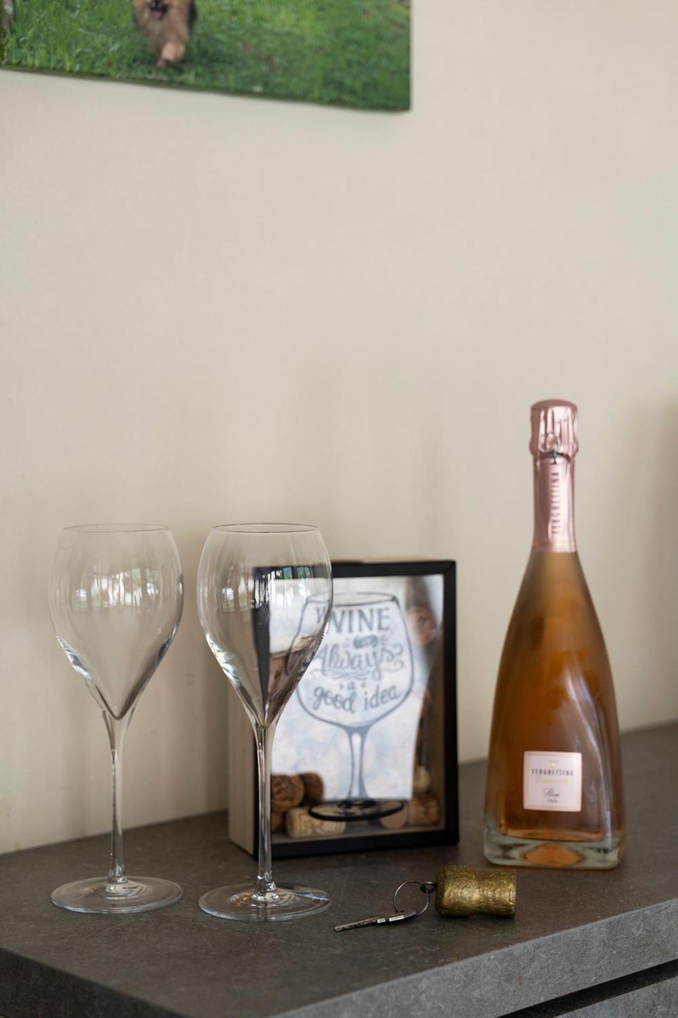 La Terrazza Sulle Vigne B&B คอร์เตฟรังกา ภายนอก รูปภาพ