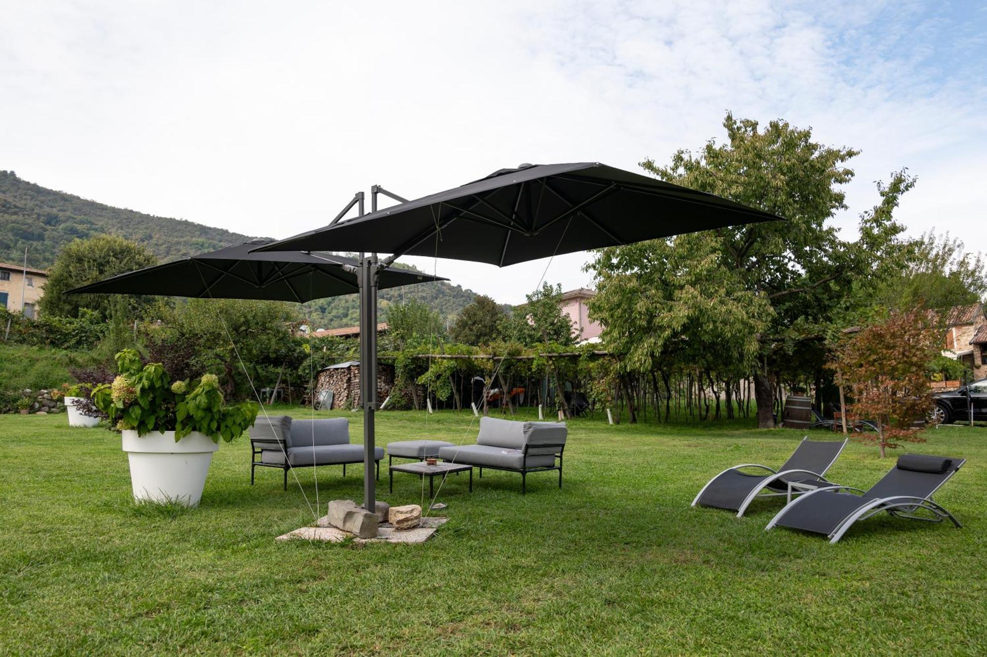 La Terrazza Sulle Vigne B&B คอร์เตฟรังกา ภายนอก รูปภาพ