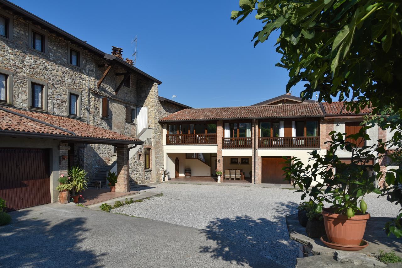 La Terrazza Sulle Vigne B&B คอร์เตฟรังกา ภายนอก รูปภาพ