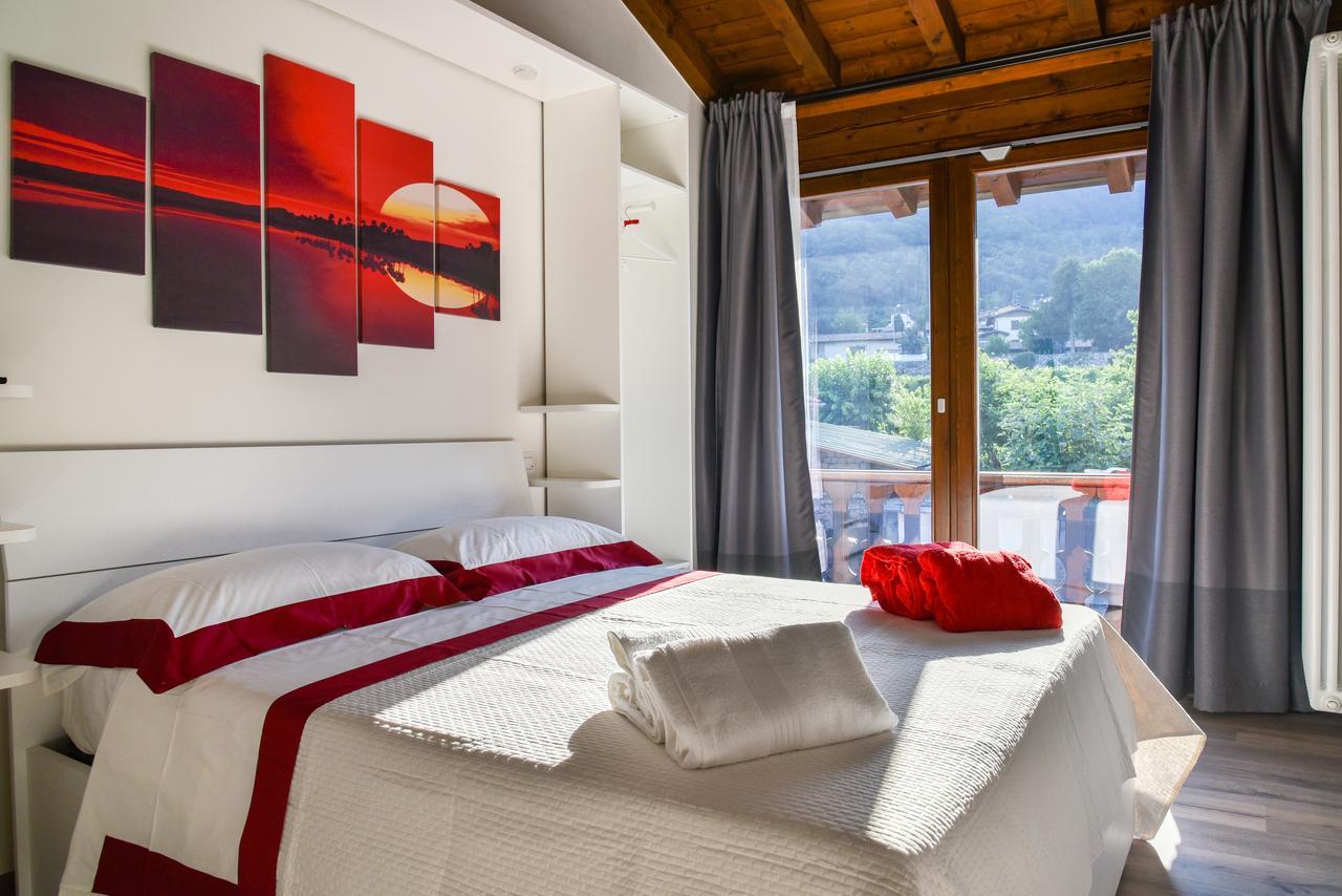 La Terrazza Sulle Vigne B&B คอร์เตฟรังกา ภายนอก รูปภาพ